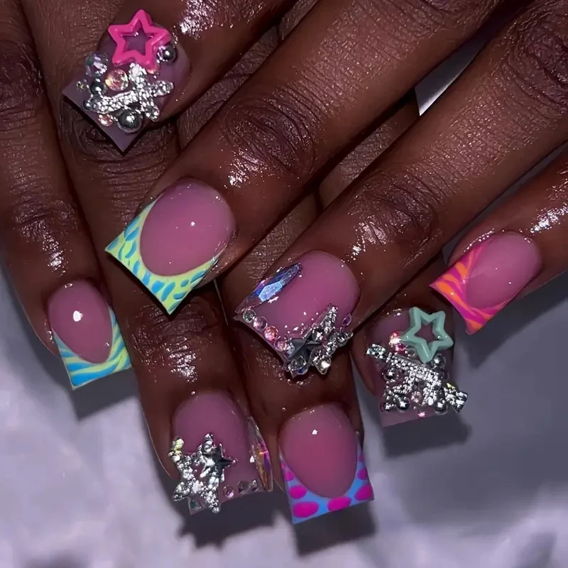 Dekoratives Nail Art Set Karnz