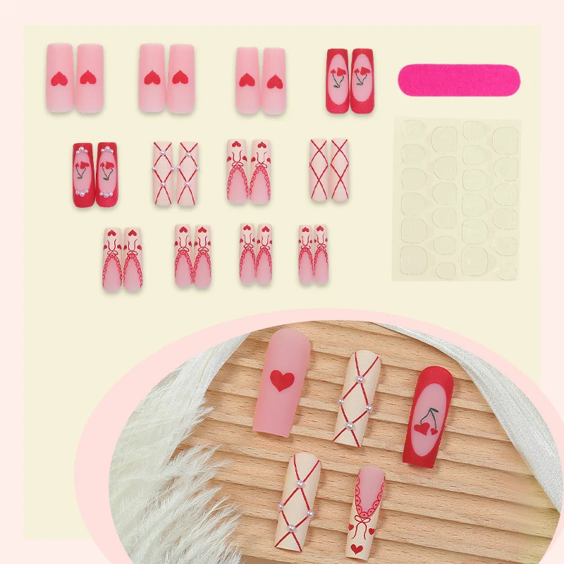 Kunstnagelset mit romantischen Herz- und Kirschmotiven Karnz