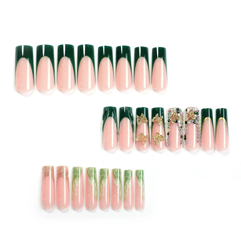 Kunstnagelset mit luxuriösen Verzierungen und kreativen Designs Karnz