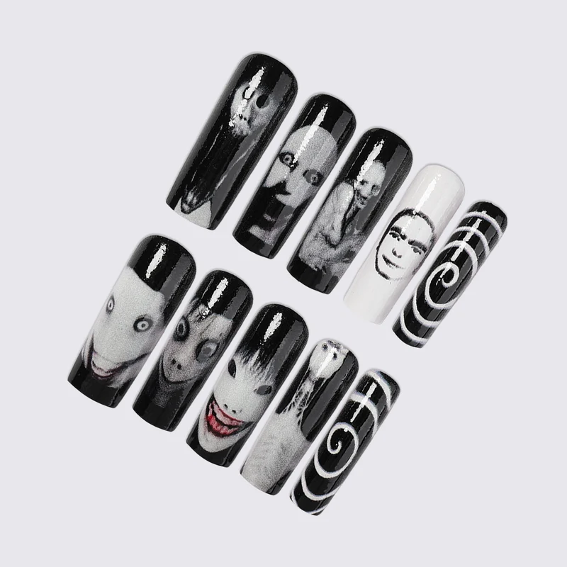 Kreatives Kunstnagelset mit gruseligen Designmotiven Karnz