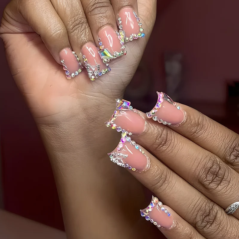 Rhinestone-beschichtete Press-On Nagelkunst Karnz