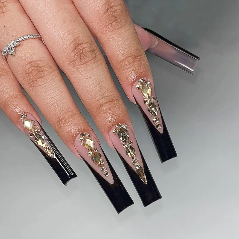 Glamouröse Stiletto Press-On Nägel mit Strass-Akzenten Karnz 1789085937