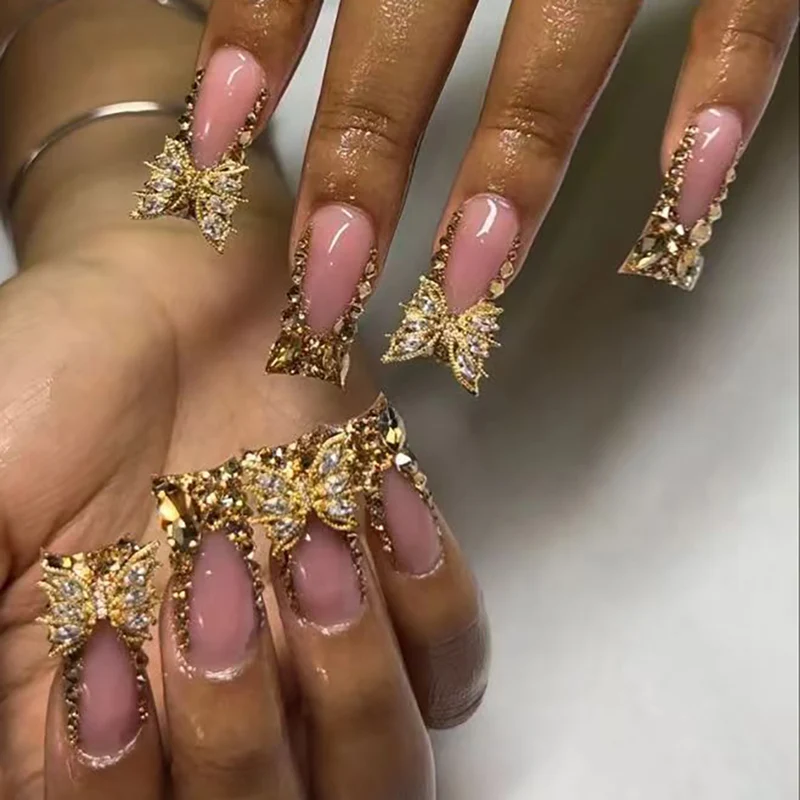 Glamouröse Strass-Schmetterling Press-On Nägel Karnz