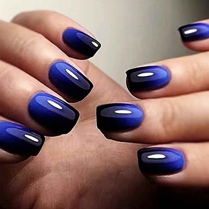 Kunstvolle Nagelpflege Karnz