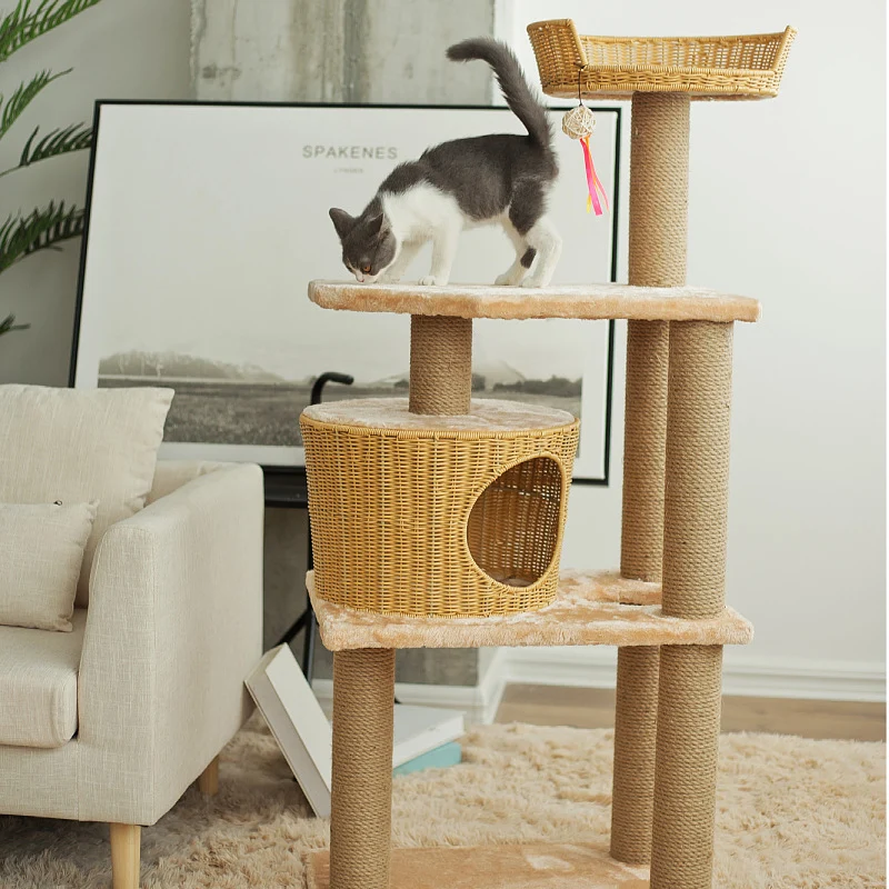 Katzenmöbel-Stamm mit natürlichen Rattan-Elementen Karnz