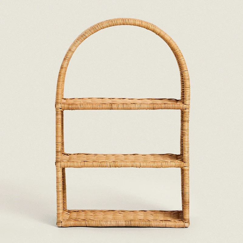 Handgefertigtes Regal aus geflochtenem Rattan Karnz