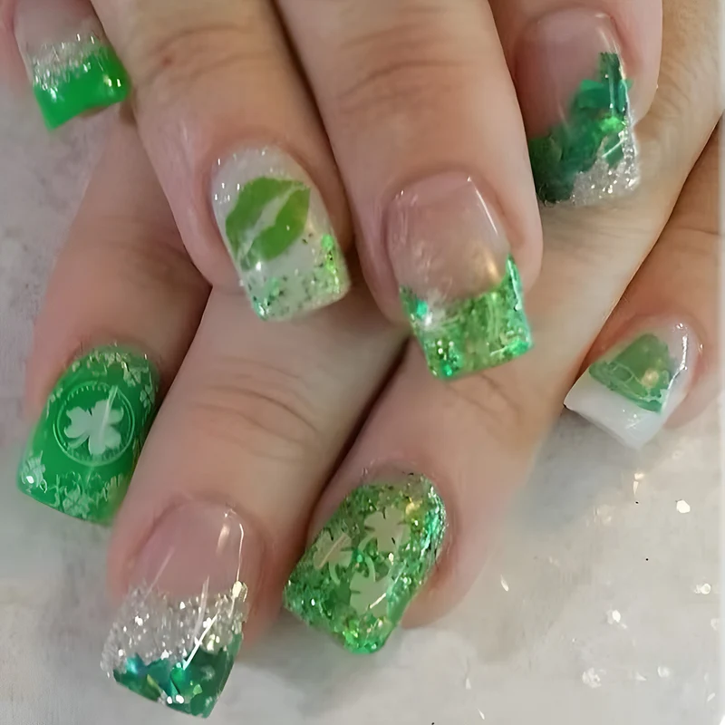 Festive Glittery Nail Art Press-On Set Karnz
