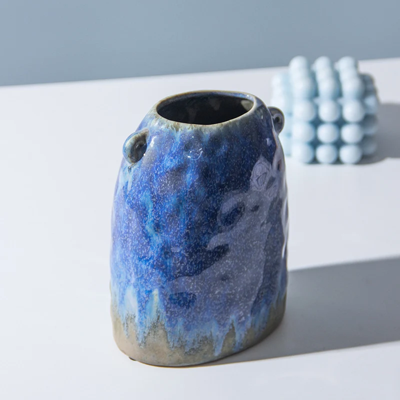 Künstlerische Keramikvase