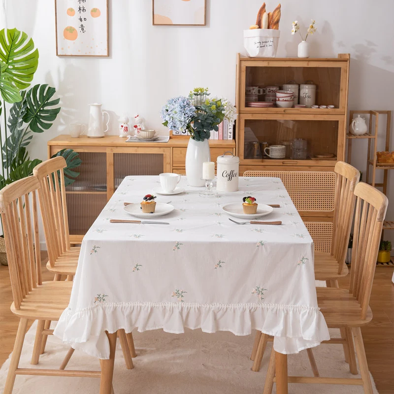 Florale Spitzenbordüre Tischdecke
