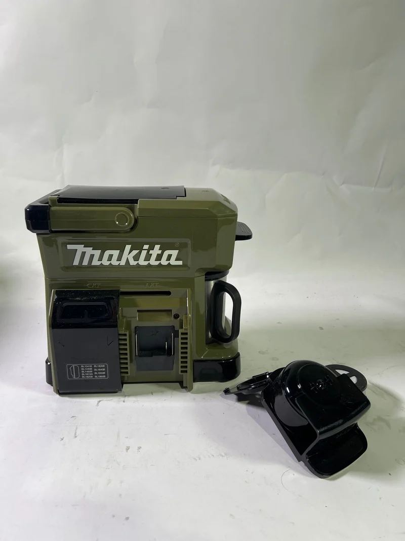 Makita DCM 501 ZO Akku Kaffeemaschine 12 V max. / 18 V Olive - Outdoor Adventure Edition Solo - ohne Akku, ohne Ladegerät - Gebraucht