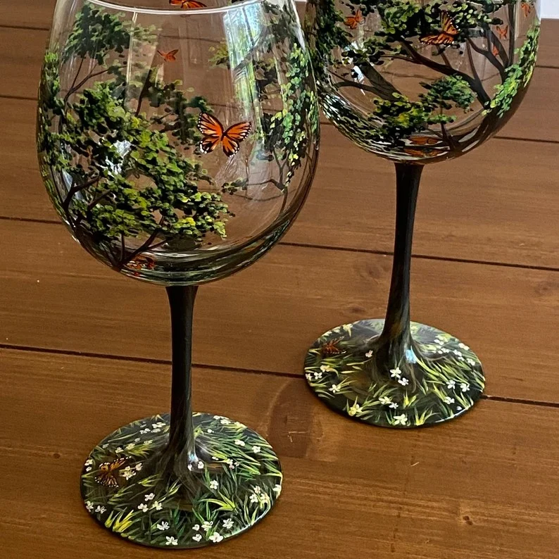 Handbemalte Weingläser im 4er-Set | Vier Jahreszeiten mit Baum-Motiven | Brillantes Glas, ca. 350 ml | Spülmaschinenfest & farbbeständig